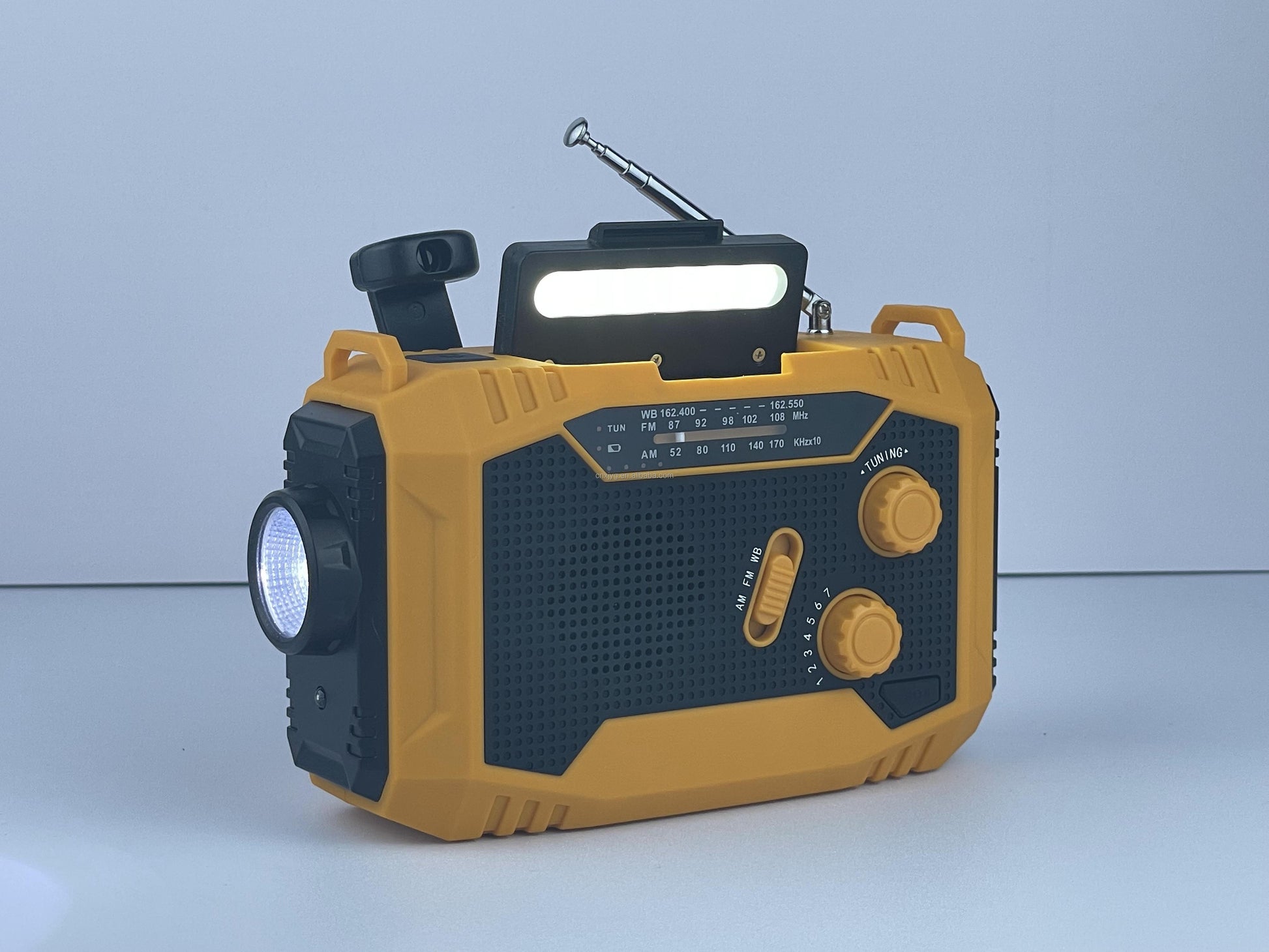 IR-031 AM FM NOAA Weather Alert Radio with LED Torch and Power Bank