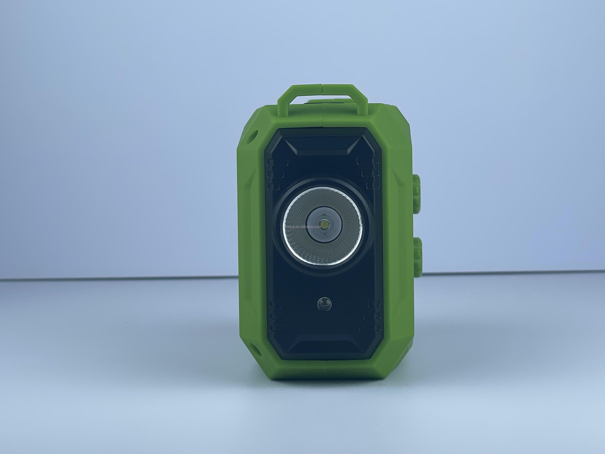 IR-031 AM FM NOAA Weather Alert Radio with LED Torch and Power Bank